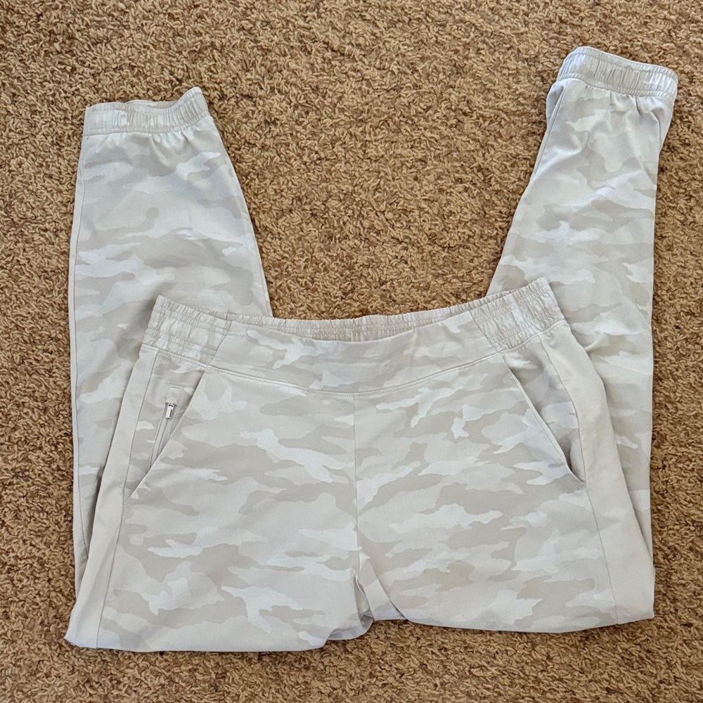 Athleta Light Gray Camouflage Joggers